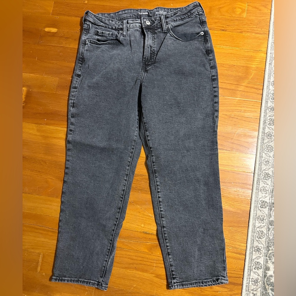 Old Navy Petite OG Straight Jeans - Picture 3 of 4